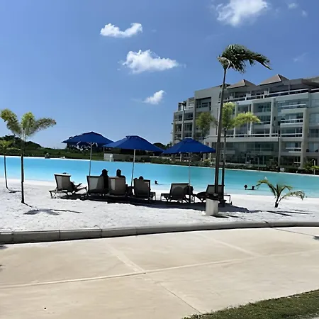 Vacaciones Familiares Soñadas En Baia Kristal Cartagena